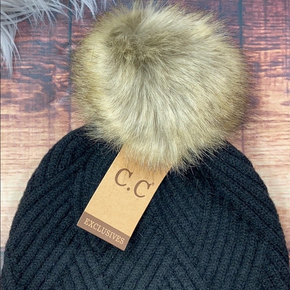 << Black Pom Pom C. C Beanie CC >> - Picture 2 of 4